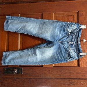 Women’s Blue capris